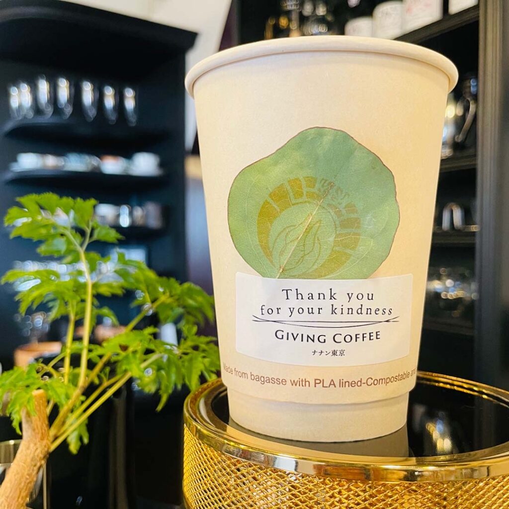 紙コップ、内側も植物性です。